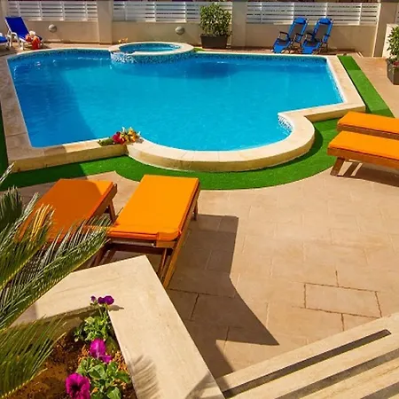 Diamantina Villa *